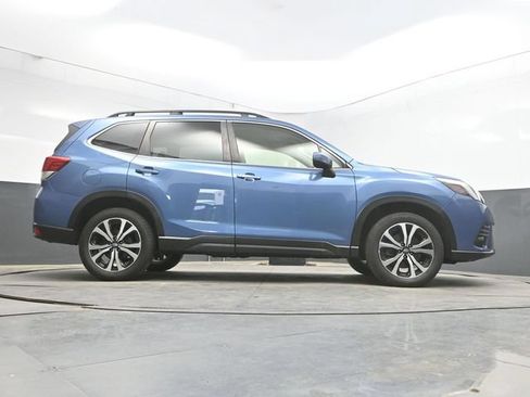 Used 2023 Subaru Forester Limited w/ Popular Package #2 AWD/4WD image 43