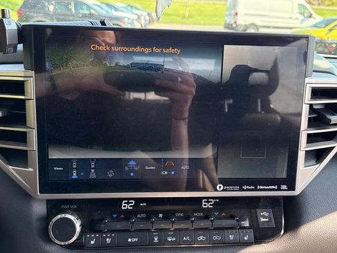 Used 2023 Toyota Tundra Limited image 30