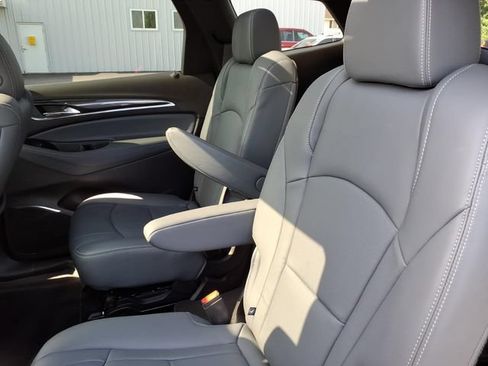Used 2024 Buick Enclave Essence w/ Experience Buick Package FWD image 21