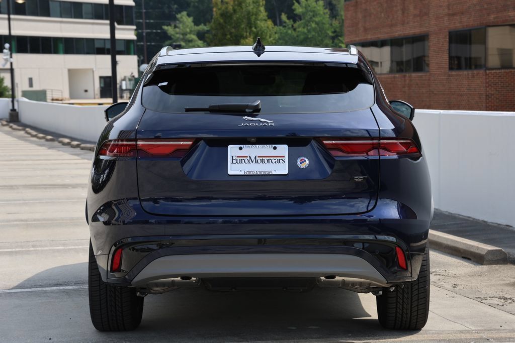 Certified 2026 Jaguar F-PACE R-Dynamic S AWD/4WD image 4