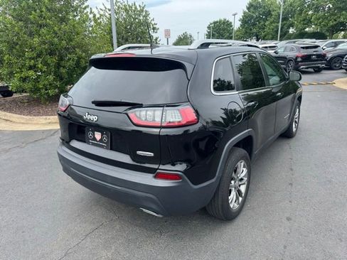 Used 2019 Jeep Cherokee Latitude Plus FWD image 19