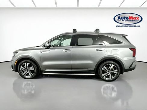 Used 2023 Kia Sorento SX Prestige w/ Panoramic Sunroof Package AWD/4WD image 9