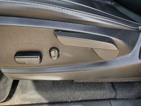 Used 2022 Chevrolet Colorado ZR2 w/ ZR2 Dusk Special Edition image 14