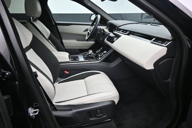 Used 2023 Land Rover Range Rover Velar R-Dynamic S AWD/4WD image 28