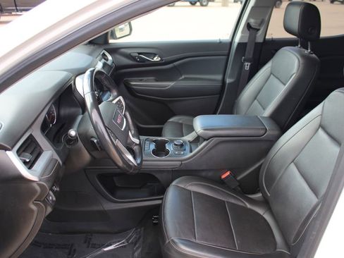 Used 2021 GMC Acadia SLT w/ Trailering Package AWD/4WD image 6