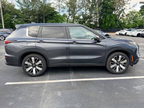 Used 2025 Mitsubishi Outlander SE AWD/4WD image 6
