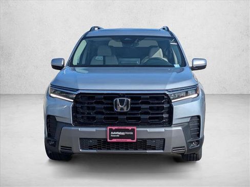 New 2026 Honda Pilot Touring image 5