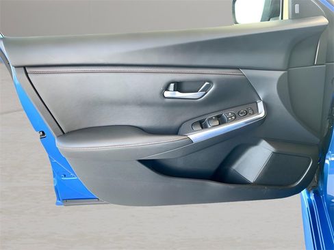 Used 2024 Nissan Sentra SR image 10