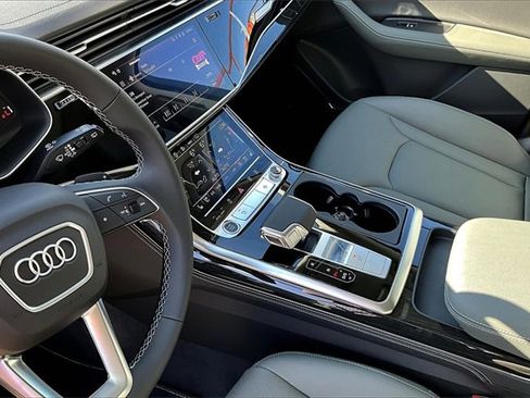 New 2025 Audi Q7 3.0T Premium Plus image 8