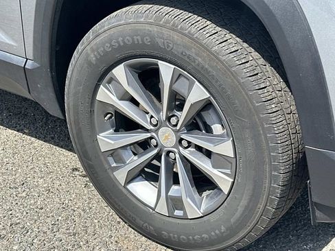 Used 2025 Chevrolet Equinox LT image 7