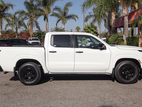 Used 2022 Nissan Frontier S w/ Technology Package RWD image 11