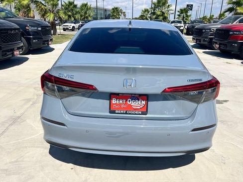 Used 2024 Honda Civic Touring image 5
