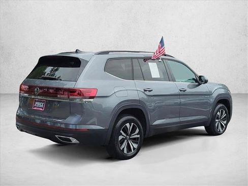 Used 2024 Volkswagen Atlas SE FWD image 5