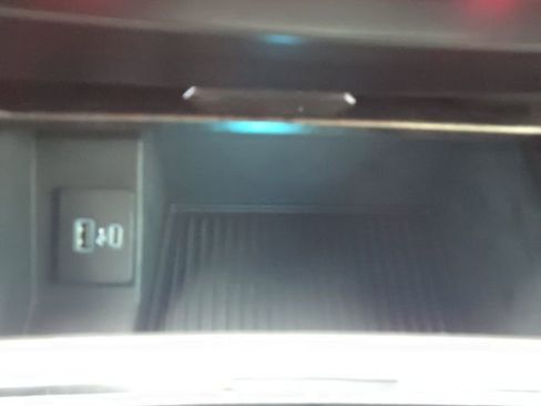 Used 2022 Ford F250 Lariat w/ Chrome Package image 36