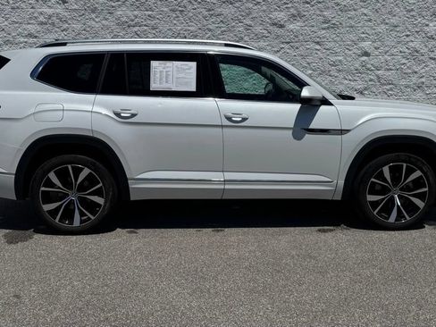Used 2024 Volkswagen Atlas SEL Premium R-Line AWD/4WD image 3