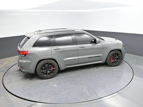 Used 2019 Jeep Grand Cherokee SRT w/ Trailer Tow Group IV AWD/4WD image 35