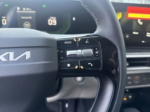 New 2026 Kia Sorento S image 18