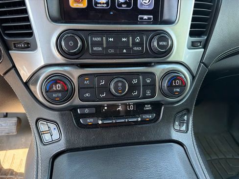 Used 2018 Chevrolet Suburban Premier w/ Max Trailering Package AWD/4WD image 19