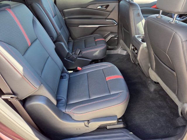 Certified 2024 Chevrolet Traverse RS w/ LPO, Floor Liner Package AWD/4WD image 14