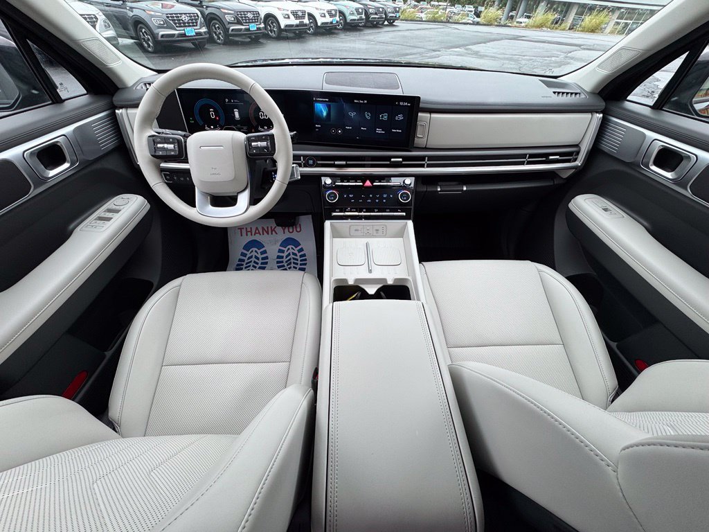 Used 2024 Hyundai Santa Fe SEL AWD/4WD image 16