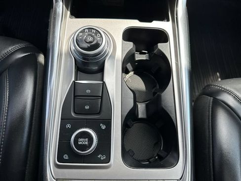 Used 2020 Ford Explorer Platinum w/ Premium Technology Package AWD/4WD image 35
