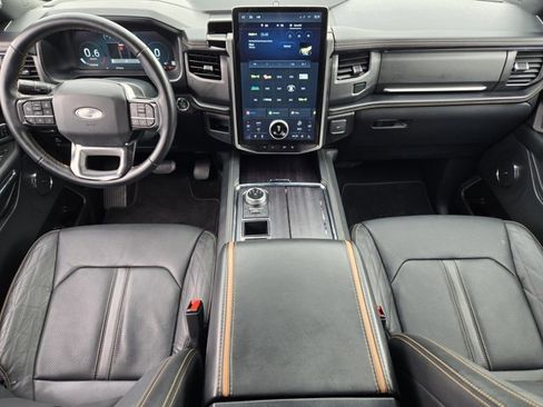 Certified 2022 Ford Expedition Max Platinum image 25