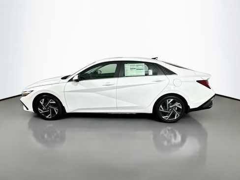 New 2026 Hyundai Elantra Limited FWD image 8