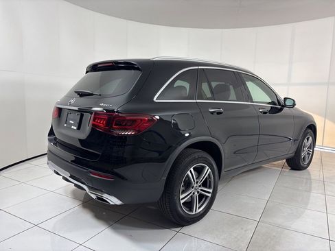 Used 2020 Mercedes-Benz GLC 300 4MATIC w/ Premium Package image 5