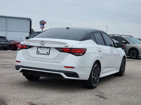 Used 2024 Nissan Sentra SR w/ SR Premium Package FWD image 4