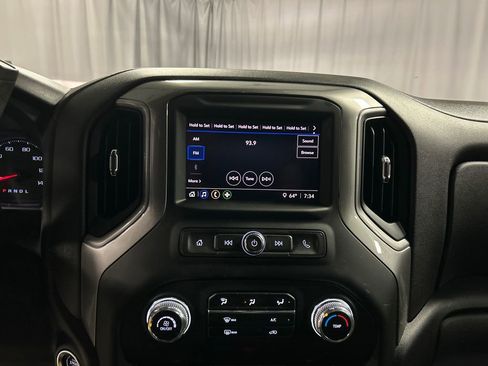 Used 2024 GMC Sierra 1500 Pro w/ Pro Value Package AWD/4WD image 17