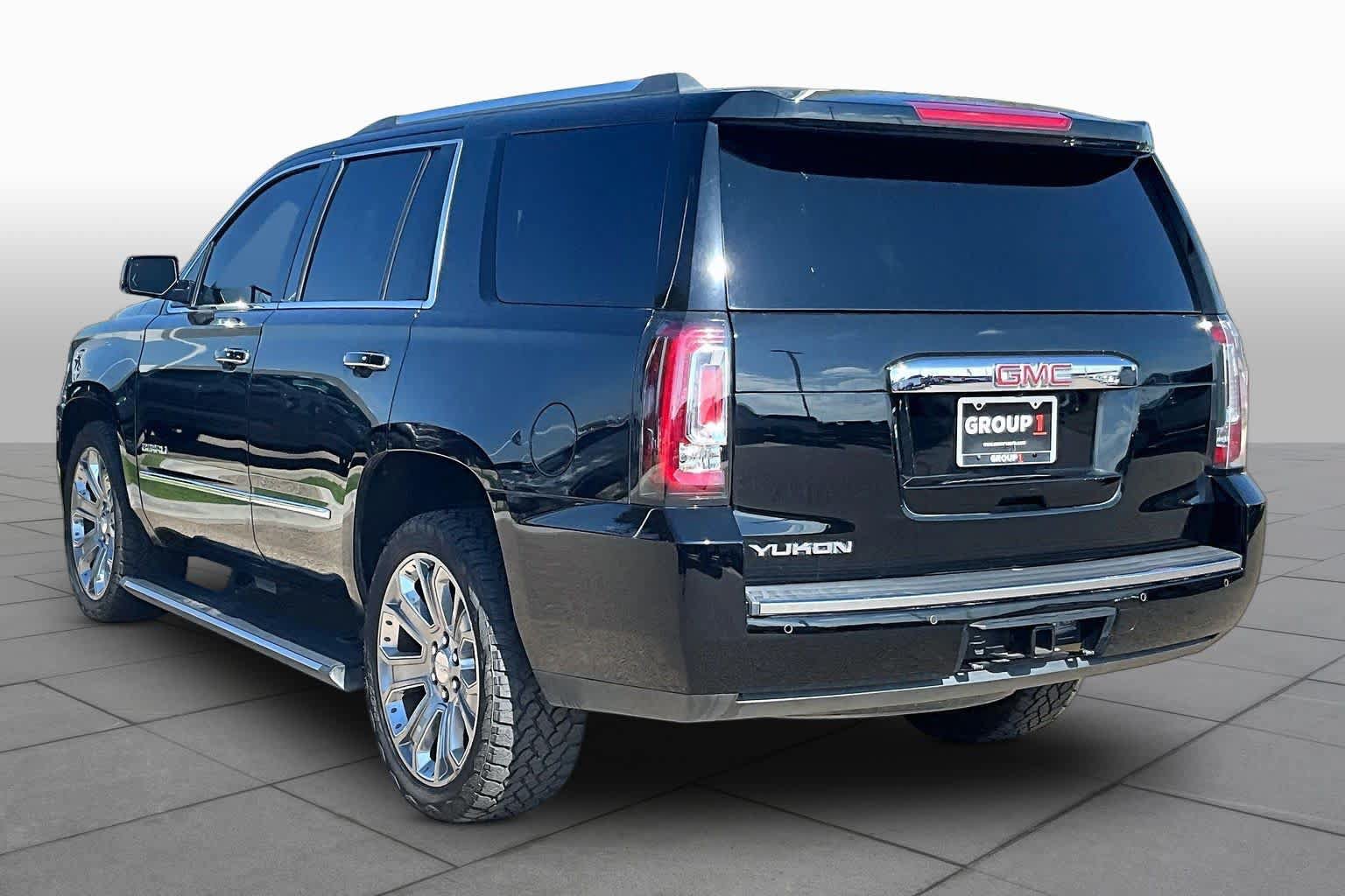 Used 2016 GMC Yukon Denali w/ Open Road Package AWD/4WD image 12