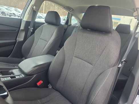 Used 2023 Honda Accord EX image 11