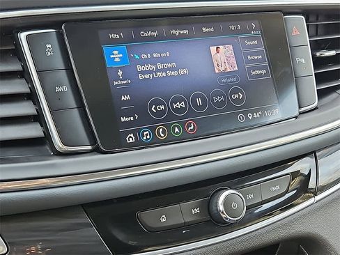 Used 2020 Buick Enclave Essence w/ Sound and Sites Package image 14