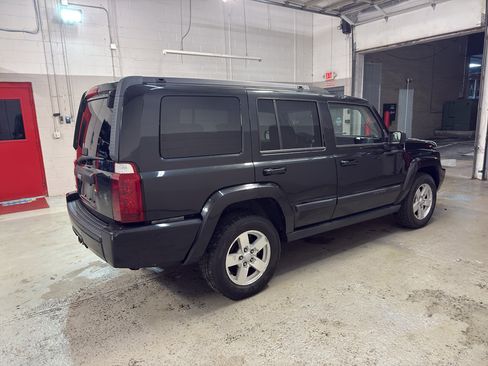 Used 2008 Jeep Commander Sport AWD/4WD image 8