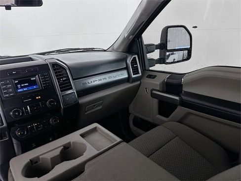 Used 2019 Ford F250 XLT w/ XLT Value Package image 21