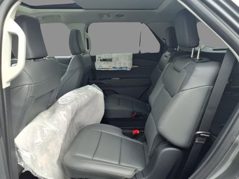 New 2026 Ford Explorer Active w/ Active Comfort Package AWD/4WD image 5
