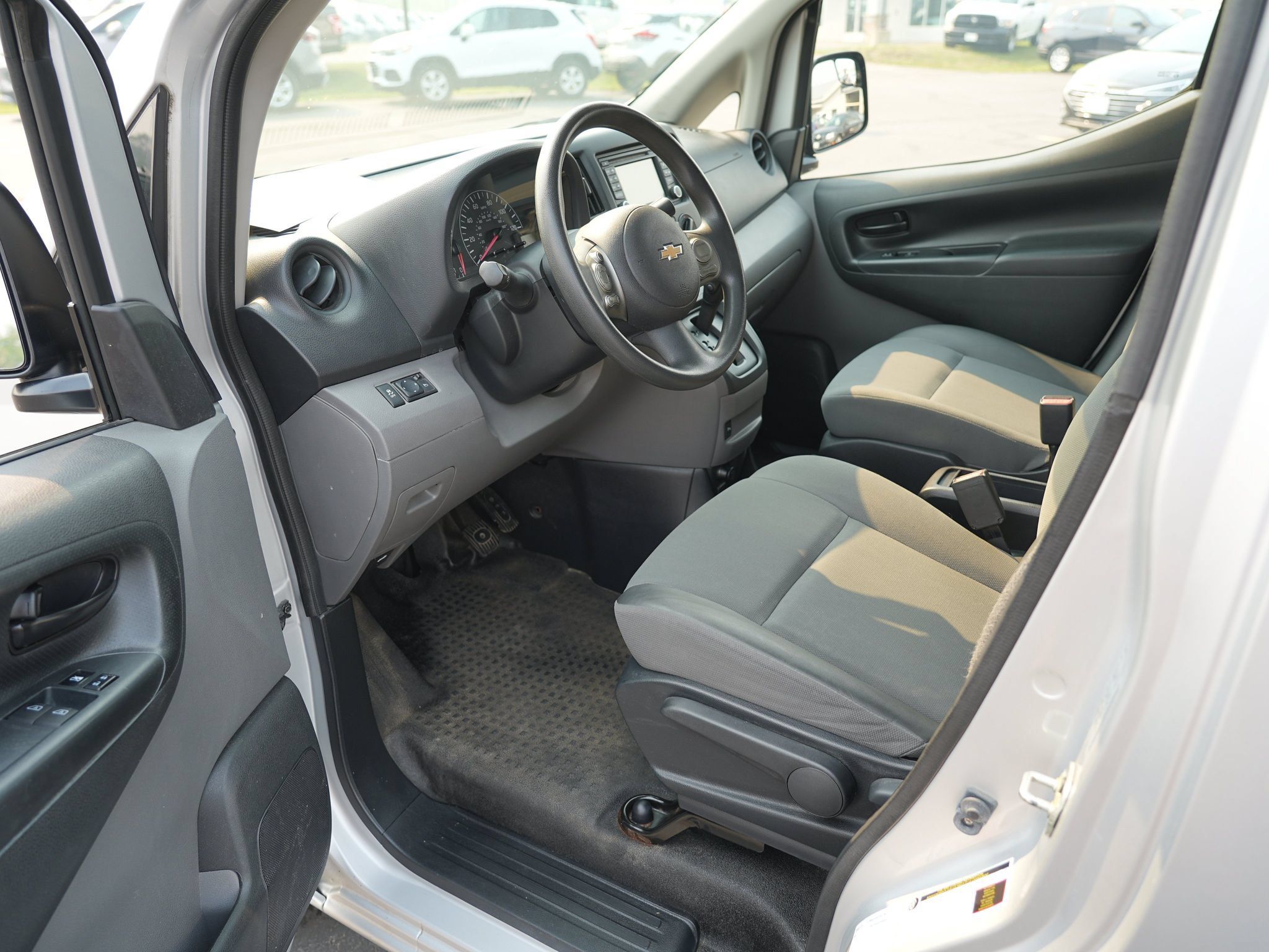 Used 2017 Chevrolet City Express LT w/ Technology Package FWD image 14