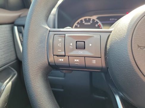Certified 2023 Nissan Rogue S FWD image 19