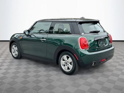 Used 2018 MINI Cooper 2-Door Hardtop image 5