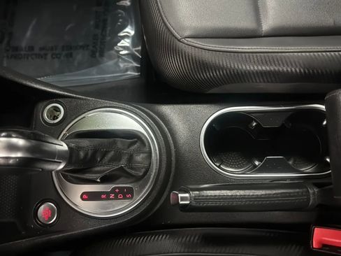 Used 2013 Volkswagen Beetle 2.0T FWD image 13