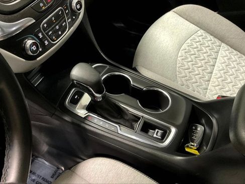 Used 2024 Chevrolet Equinox LT image 17