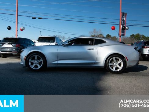 Used 2017 Chevrolet Camaro LT image 6