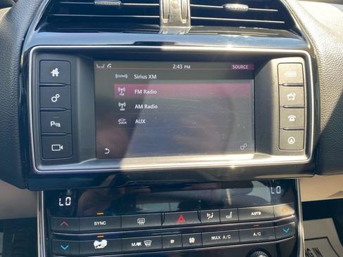 Used 2017 Jaguar XE Prestige RWD image 23