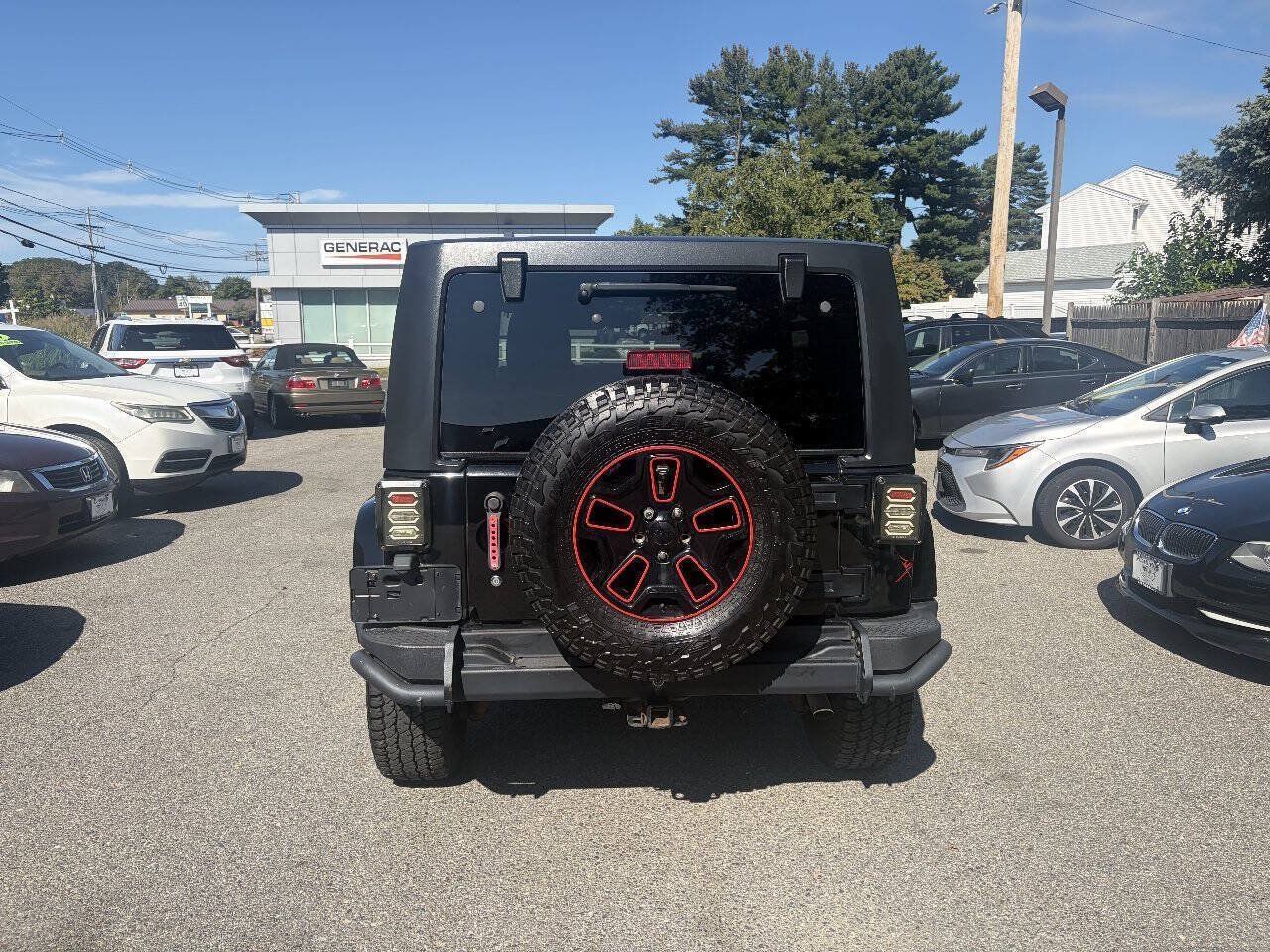 Used 2016 Jeep Wrangler Unlimited Sahara AWD/4WD image 6