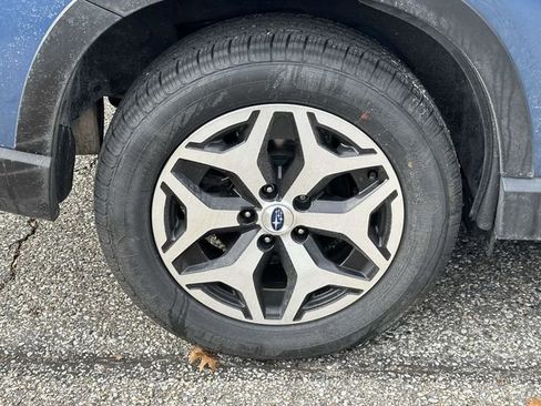 Used 2021 Subaru Forester Premium image 30