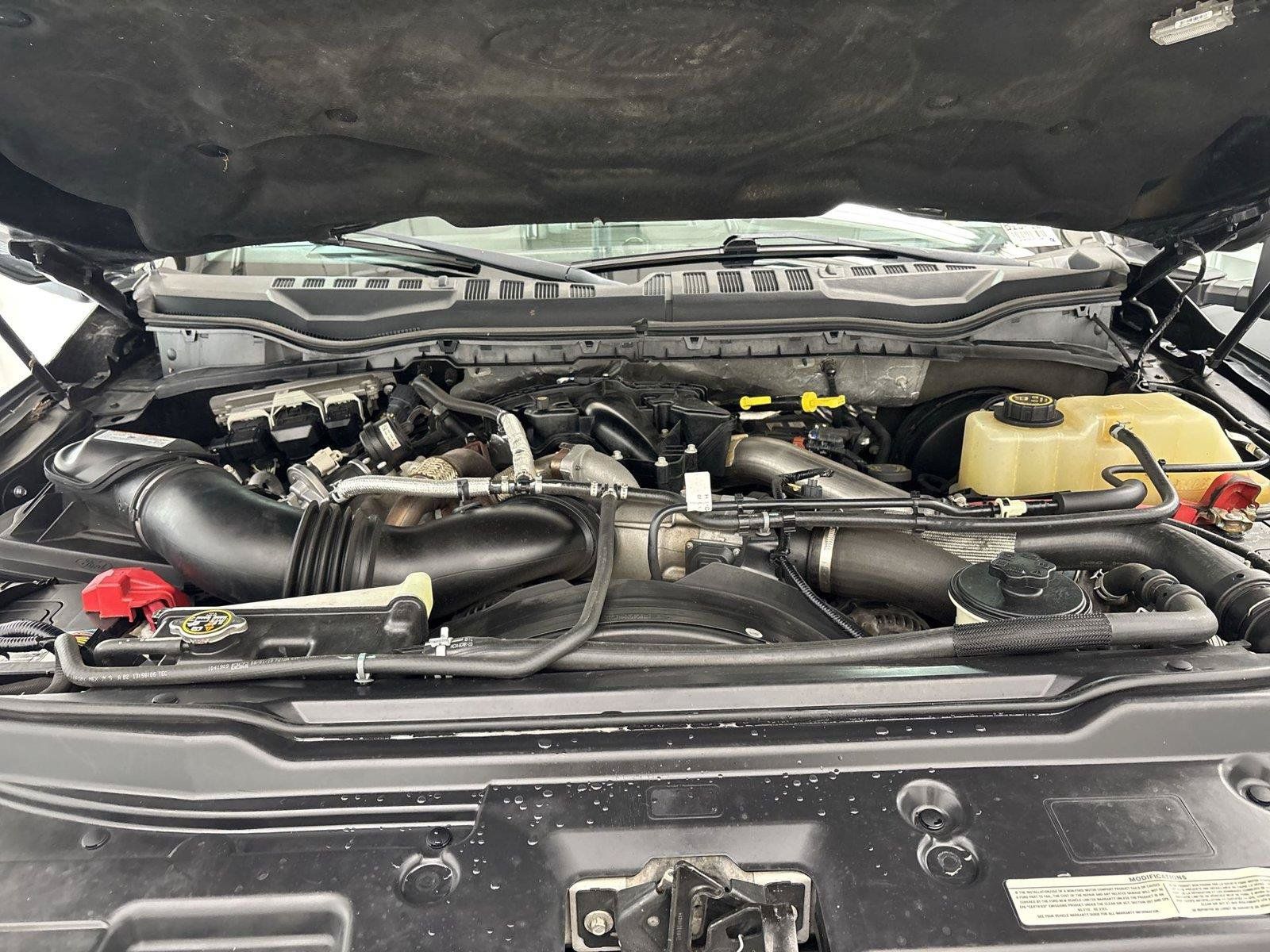 Used 2019 Ford F350 Lariat AWD/4WD image 8