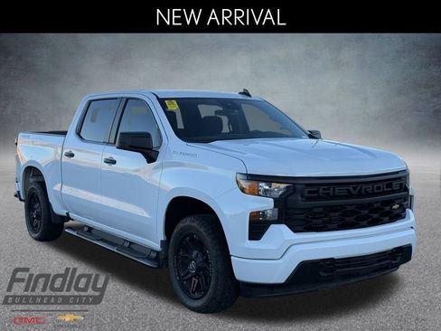 Used 2023 Chevrolet Silverado 1500 Custom image 1