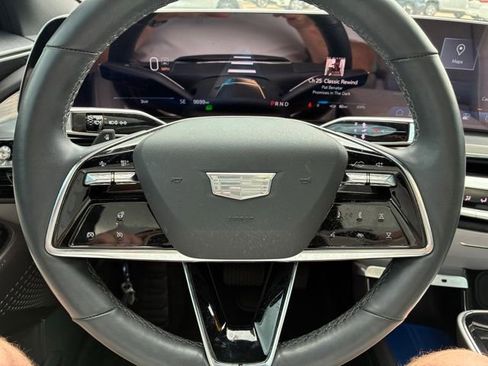 Used 2024 Cadillac Lyriq Luxury w/ LPO, Floor Liner Package AWD/4WD image 12