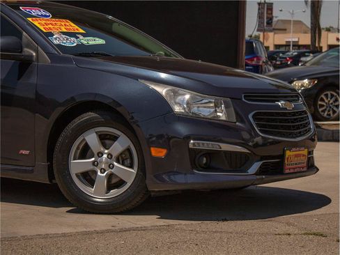 Used 2016 Chevrolet Cruze LT FWD image 6
