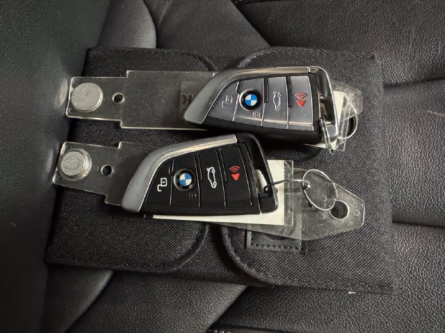 Used 2019 BMW Z4 sDrive30i w/ Executive Package RWD image 27